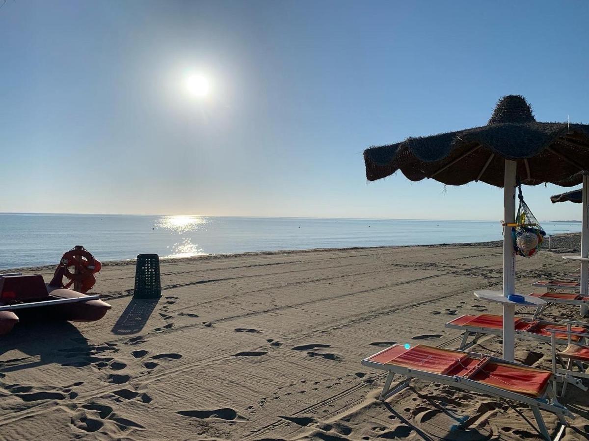Aurora Beach & Suite Margherita Di Savoia Dış mekan fotoğraf