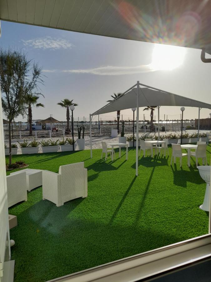 Aurora Beach & Suite Margherita Di Savoia Dış mekan fotoğraf
