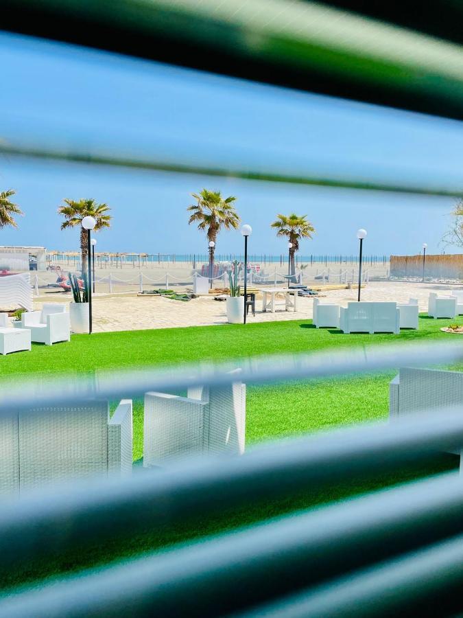 Aurora Beach & Suite Margherita Di Savoia Dış mekan fotoğraf
